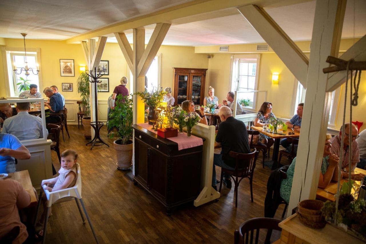 Altstadtwohnung Kromers & Restaurant Erfurt Esterno foto
